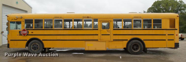 image for item DC1800 1999 International AmTran school bus