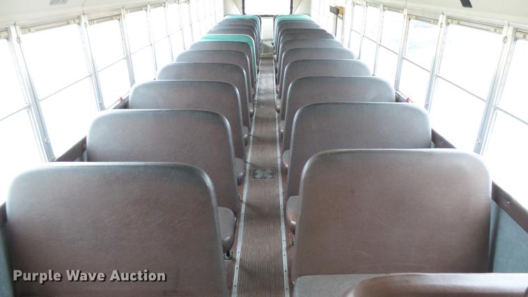 image for item DC1800 1999 International AmTran school bus