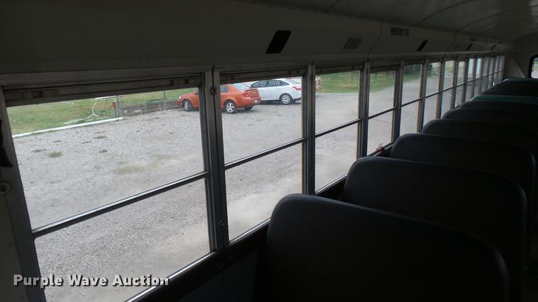 image for item DC1800 1999 International AmTran school bus