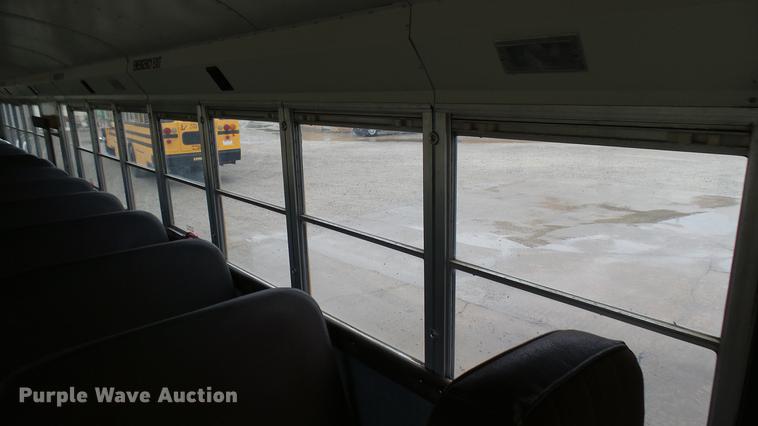 image for item DC1800 1999 International AmTran school bus