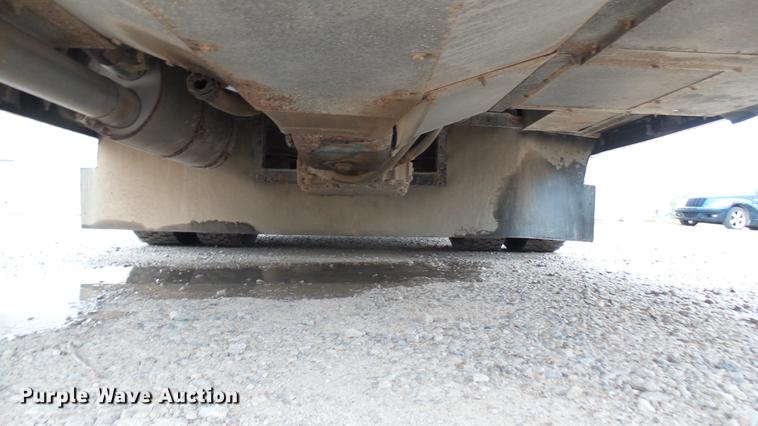 image for item DC1800 1999 International AmTran school bus