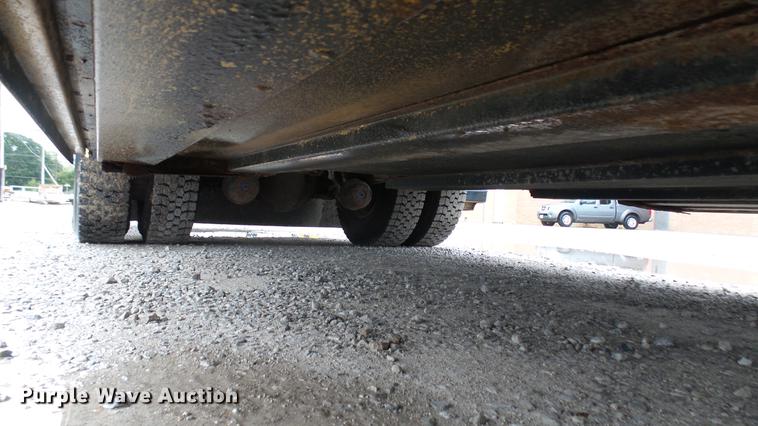 image for item DC1800 1999 International AmTran school bus