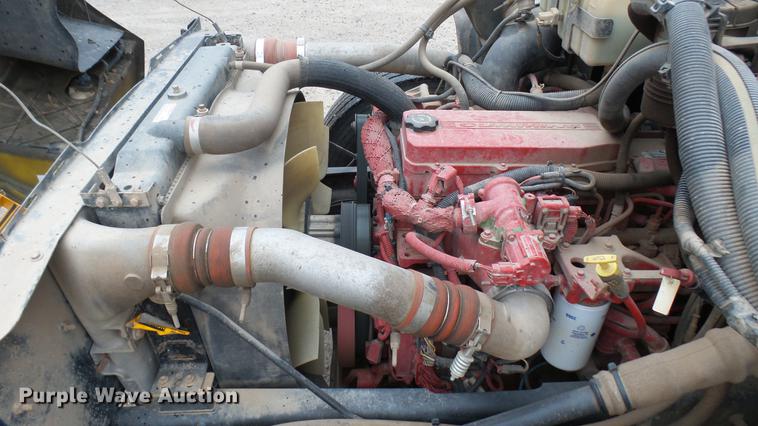 image for item DC1801 2010 Blue Bird Vision school bus