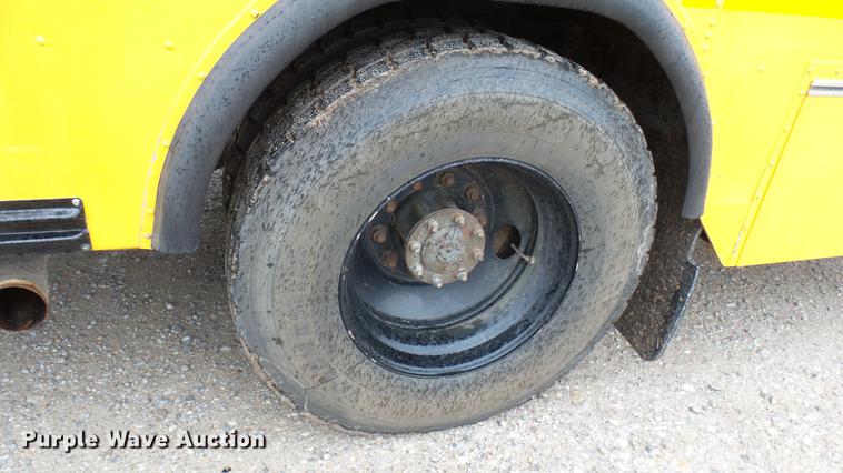 image for item DC1801 2010 Blue Bird Vision school bus