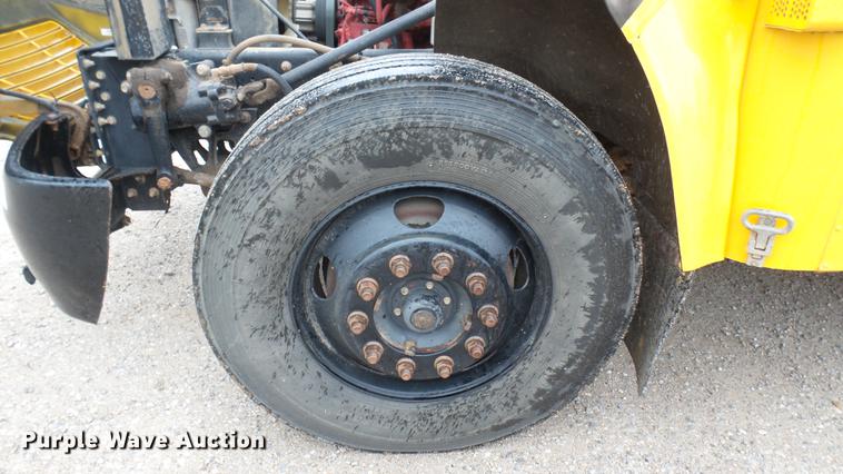 image for item DC1801 2010 Blue Bird Vision school bus