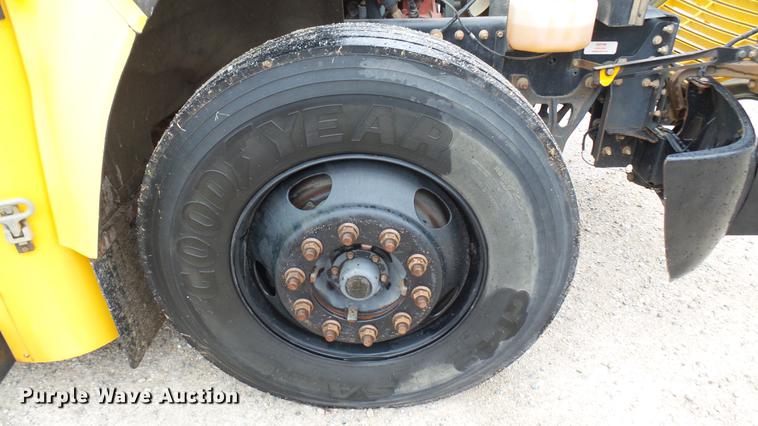 image for item DC1801 2010 Blue Bird Vision school bus