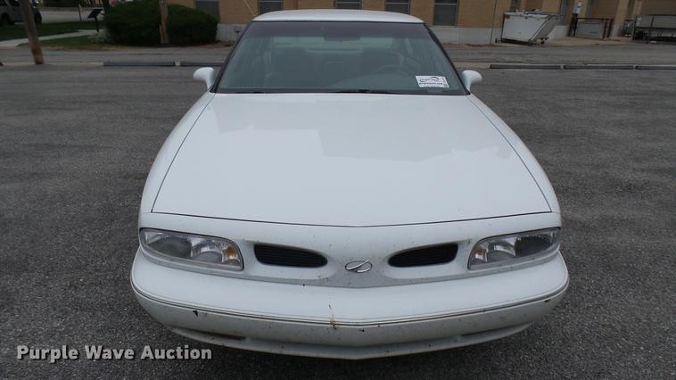 image for item DC1810 1998 Oldsmobile Eighty Eight LS