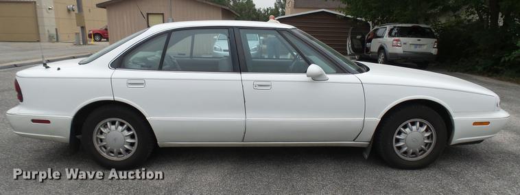 image for item DC1810 1998 Oldsmobile Eighty Eight LS