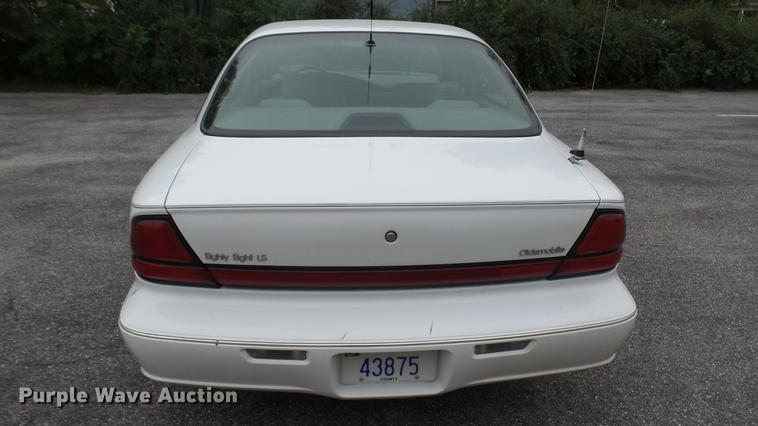 image for item DC1810 1998 Oldsmobile Eighty Eight LS