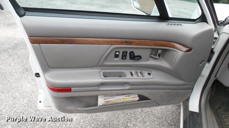 image for item DC1810 1998 Oldsmobile Eighty Eight LS