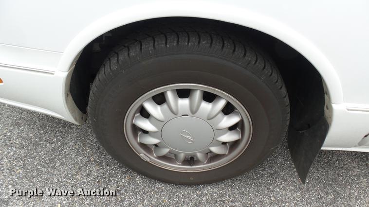 image for item DC1810 1998 Oldsmobile Eighty Eight LS