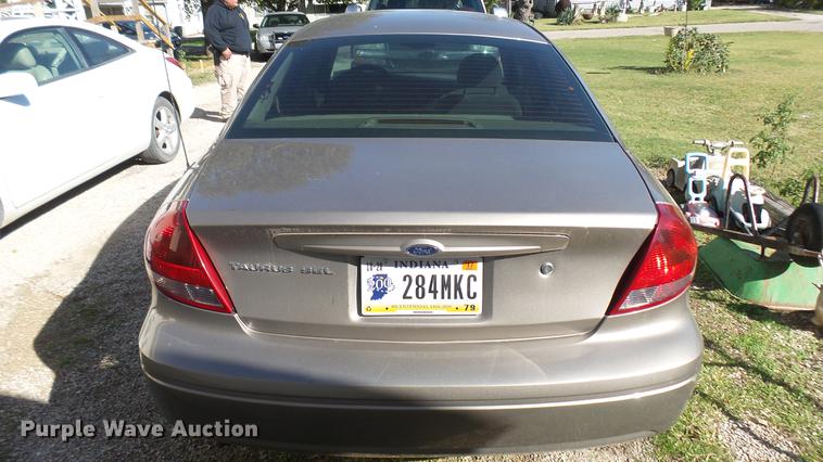 image for item DC1832 2005 Ford Taurus