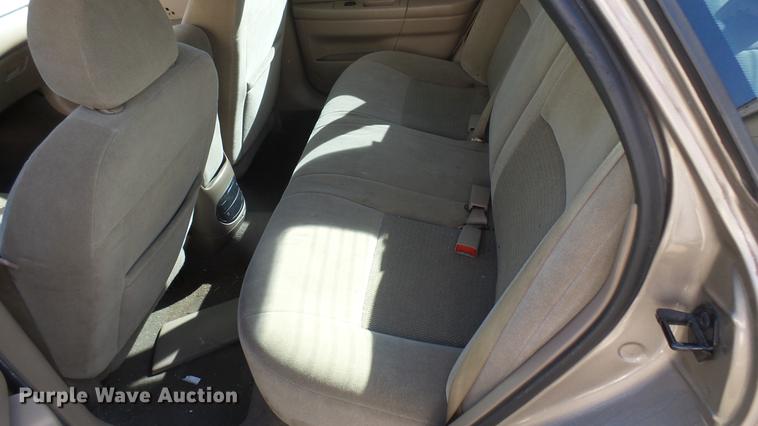 image for item DC1832 2005 Ford Taurus
