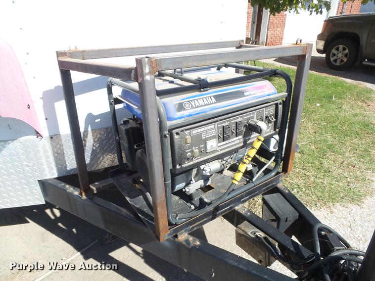 image for item DC3790 2001 Cherokee enclosed cargo trailer