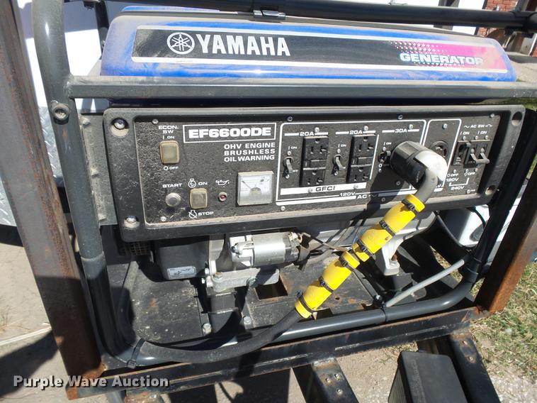 image for item DC3790 2001 Cherokee enclosed cargo trailer