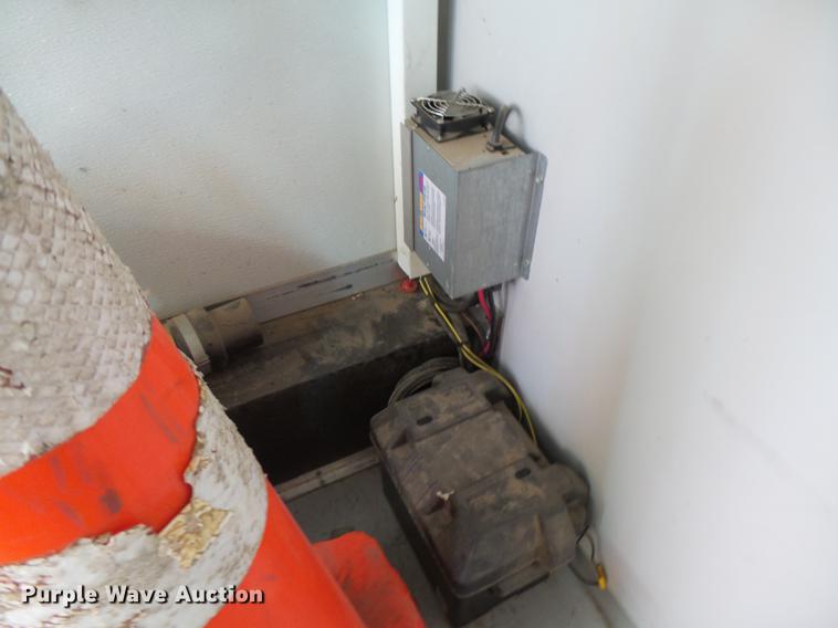 image for item DC3790 2001 Cherokee enclosed cargo trailer