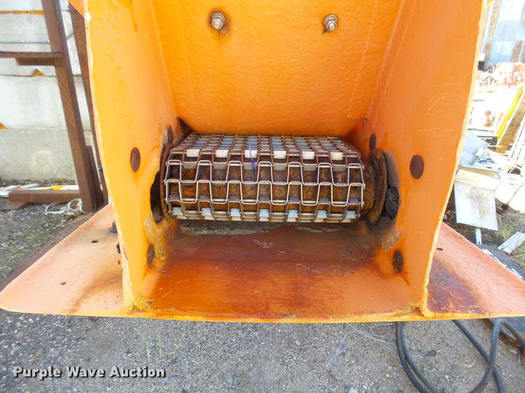 image for item DC3791 Fiberglass Products 85A spreader