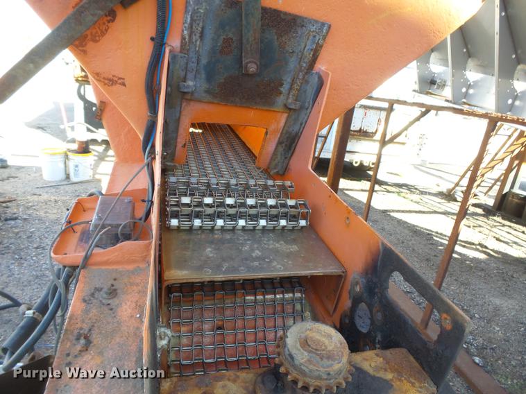 image for item DC3791 Fiberglass Products 85A spreader