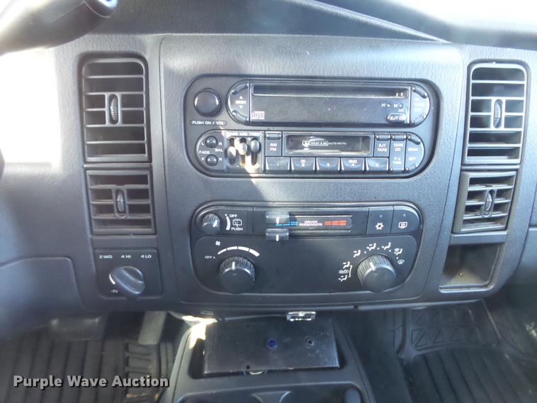 image for item DC3792 2001 Dodge Durango SUV