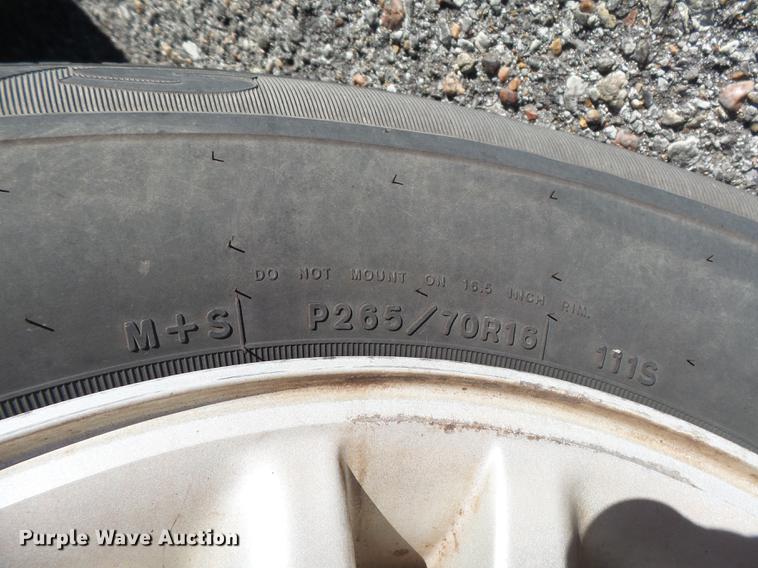 image for item DC3792 2001 Dodge Durango SUV