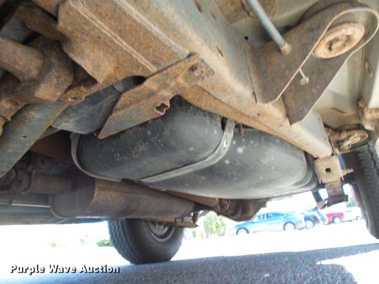 image for item DC3792 2001 Dodge Durango SUV