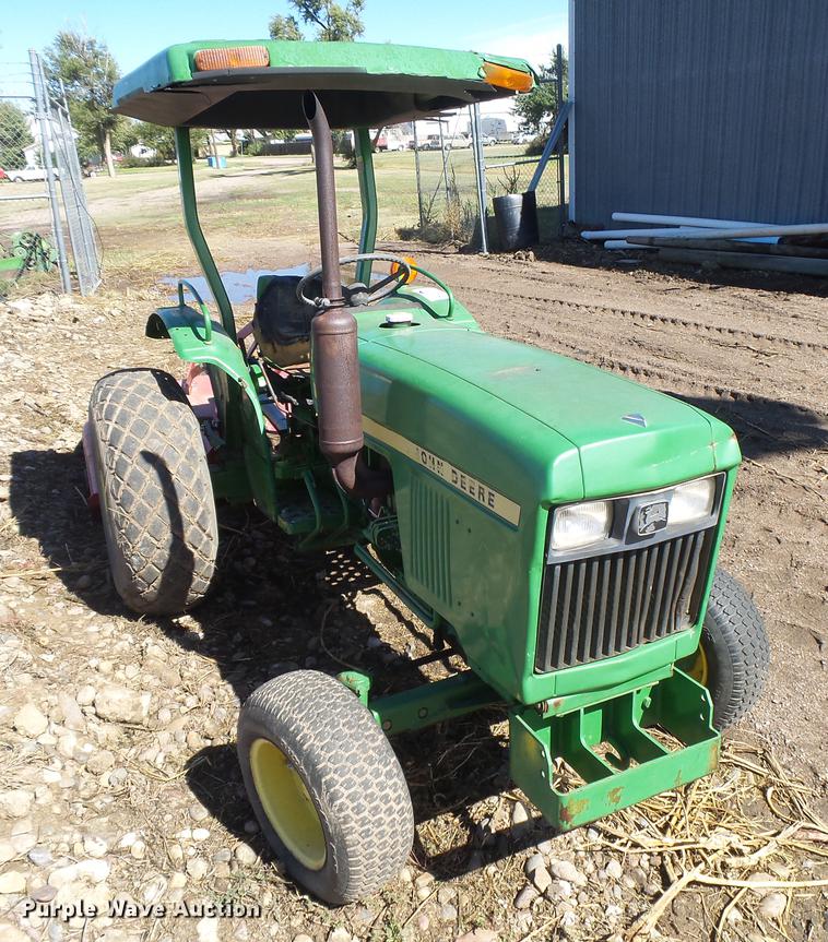 image for item DC3797 1979 John Deere 850 tractor