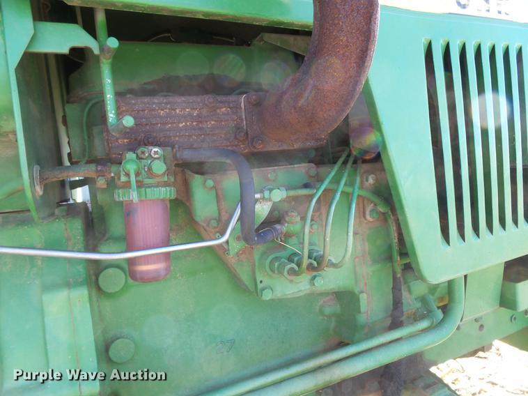 image for item DC3797 1979 John Deere 850 tractor