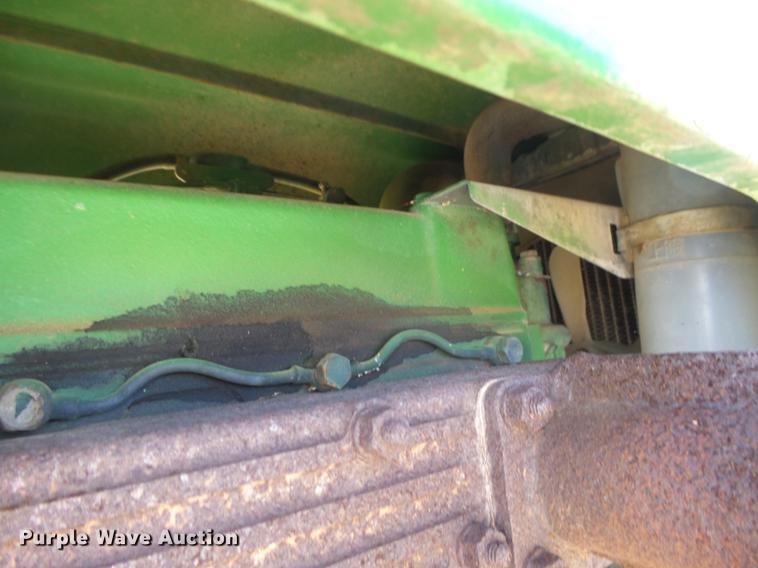 image for item DC3797 1979 John Deere 850 tractor