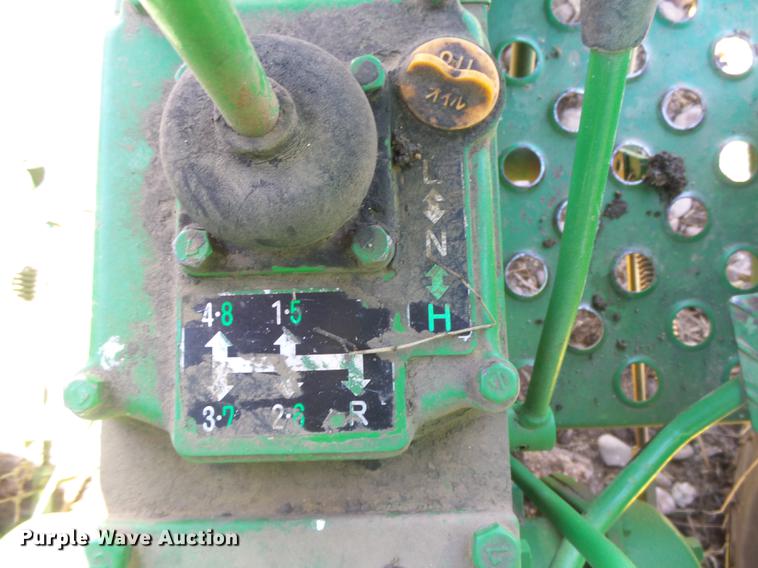 image for item DC3797 1979 John Deere 850 tractor