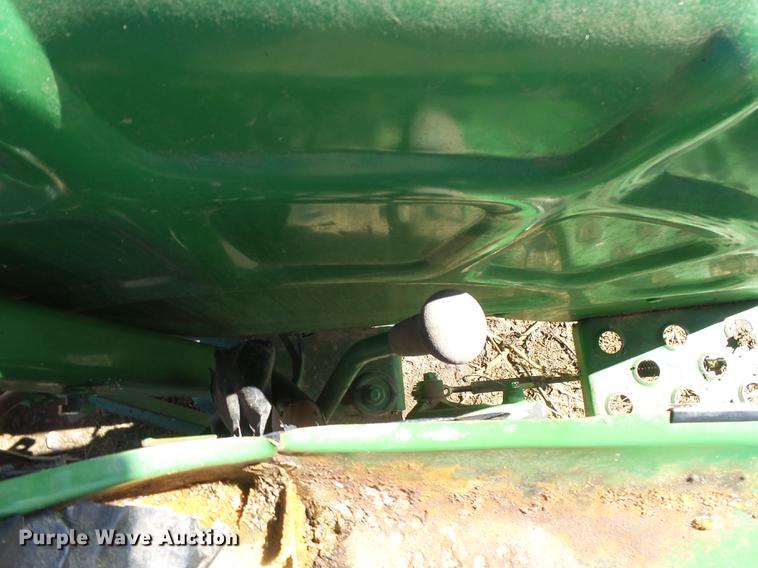 image for item DC3797 1979 John Deere 850 tractor