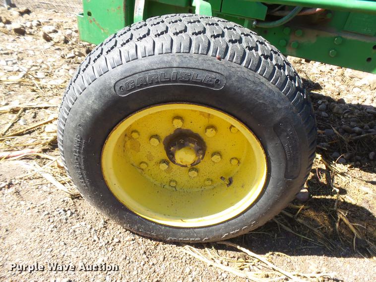 image for item DC3797 1979 John Deere 850 tractor