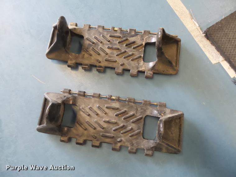 image for item DC3801 1997 Argo V894-37 Conquest amphibious vehicle