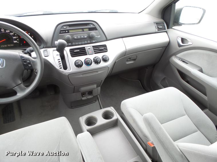 image for item DC3803 2010 Honda Odyssey van