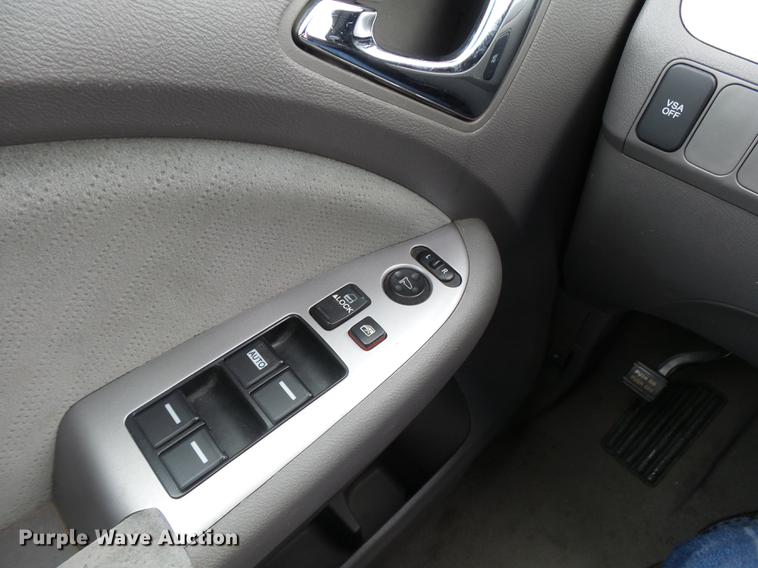 image for item DC3803 2010 Honda Odyssey van