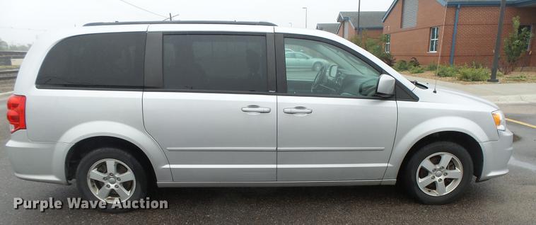 image for item DC3804 2012 Dodge Grand Caravan van