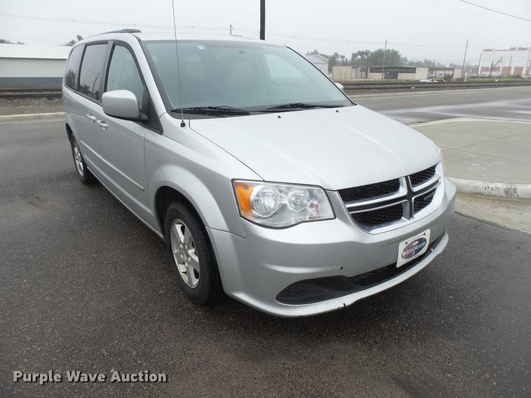 image for item DC3804 2012 Dodge Grand Caravan van