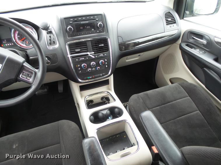 image for item DC3804 2012 Dodge Grand Caravan van