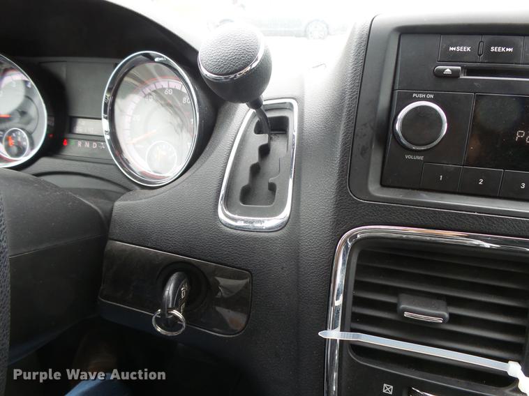 image for item DC3804 2012 Dodge Grand Caravan van