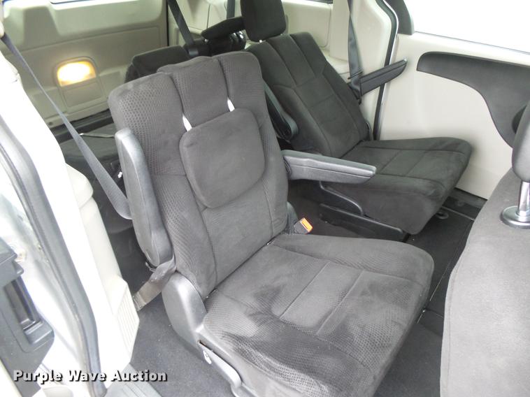 image for item DC3804 2012 Dodge Grand Caravan van