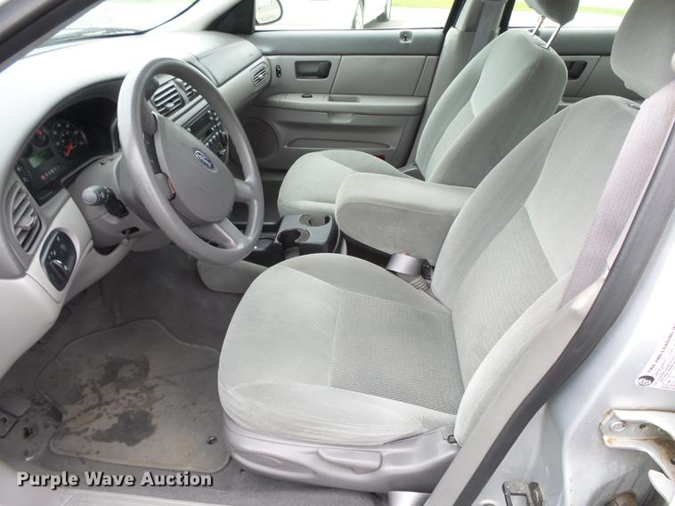 image for item DC3807 2006 Ford Taurus SE