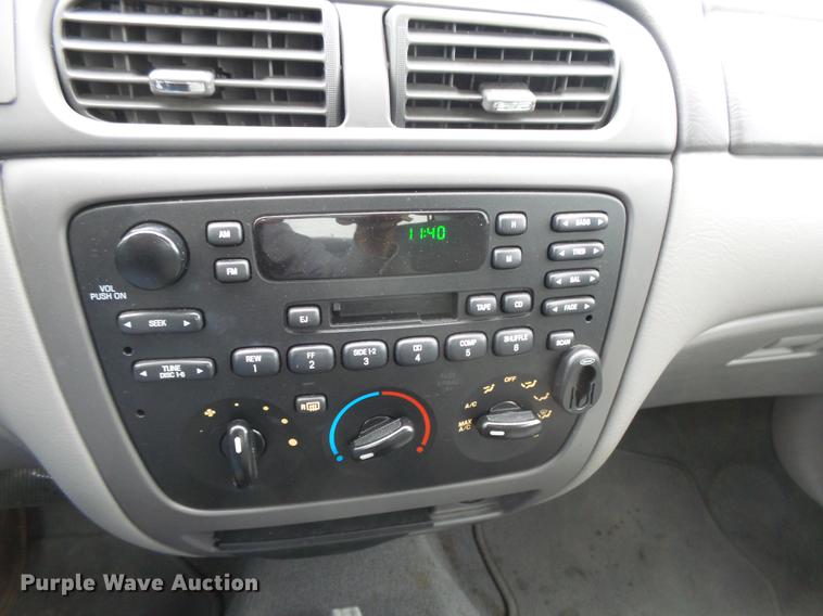 image for item DC3807 2006 Ford Taurus SE