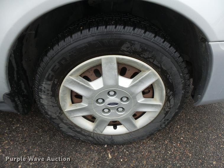 image for item DC3807 2006 Ford Taurus SE