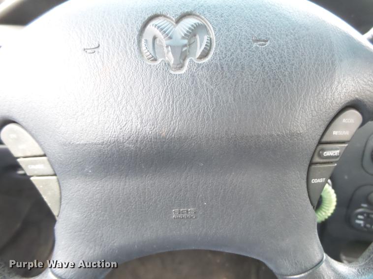 image for item DC3808 2000 Dodge Intrepid