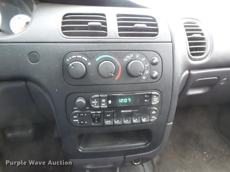 image for item DC3808 2000 Dodge Intrepid