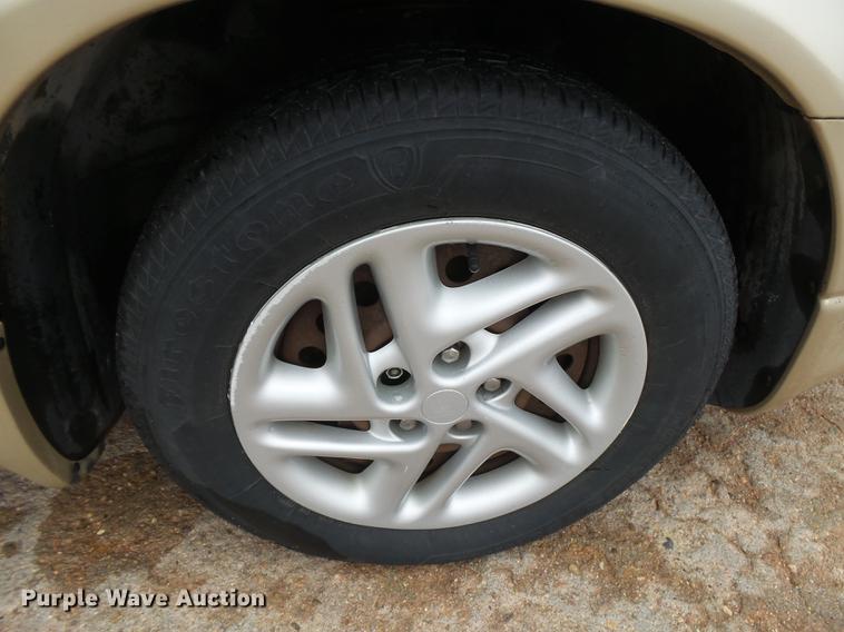 image for item DC3808 2000 Dodge Intrepid