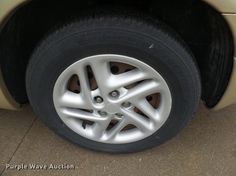 image for item DC3808 2000 Dodge Intrepid