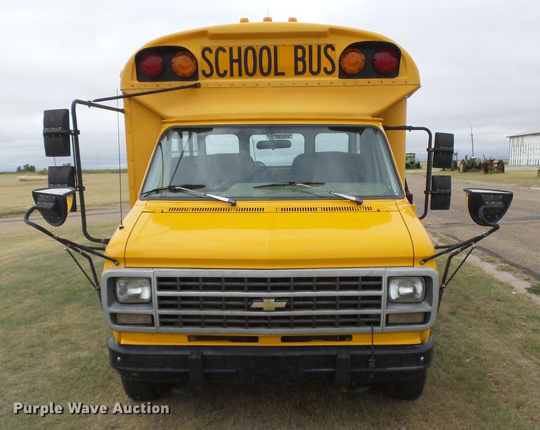 image for item DC3824 1996 Chevrolet G30 school bus