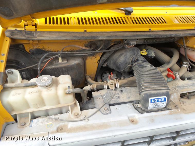 image for item DC3824 1996 Chevrolet G30 school bus