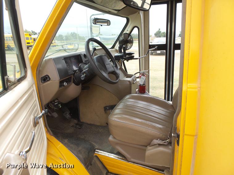 image for item DC3824 1996 Chevrolet G30 school bus