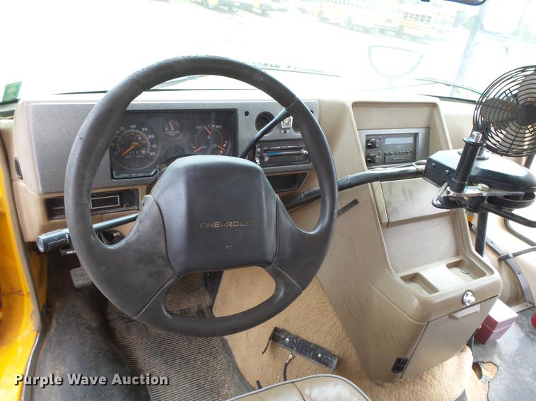 image for item DC3824 1996 Chevrolet G30 school bus
